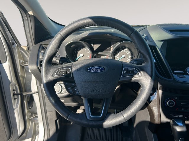 Used 2018 Ford Escape Titanium w/ Ford Safe & Smart Package AWD/4WD image 12