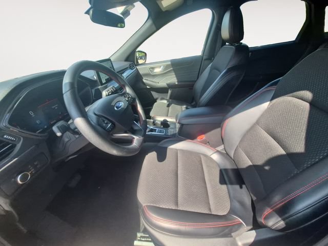 Used 2025 Ford Escape ST-Line FWD image 9
