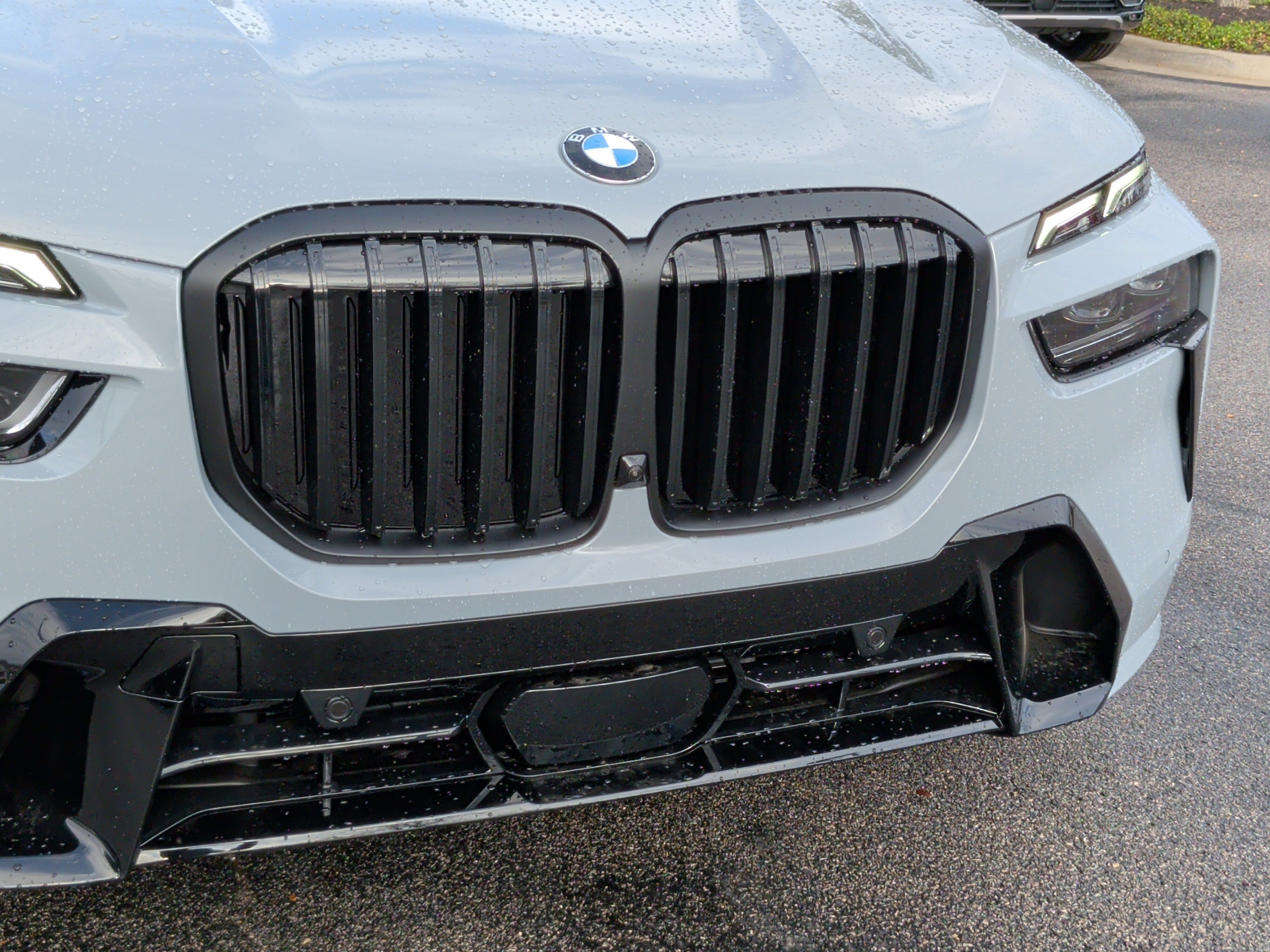 Certified 2026 BMW X7 xDrive40i w/ Executive Package image 6