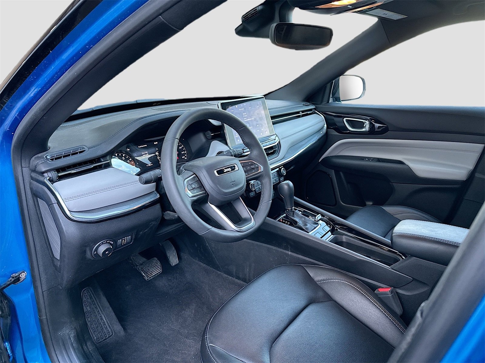 Used 2024 Jeep Compass Limited image 9