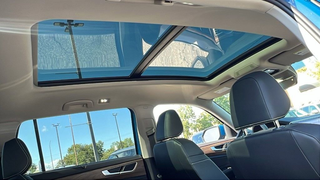 New 2026 Volkswagen Atlas SE image 12