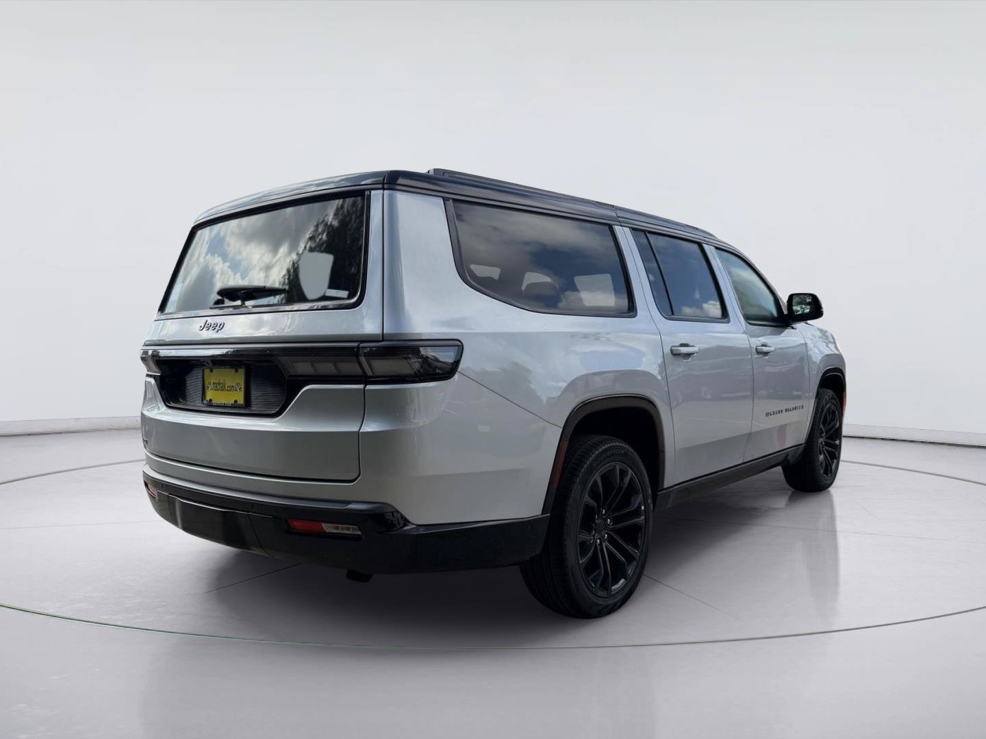 New 2026 Jeep Grand Wagoneer L Summit AWD/4WD image 5
