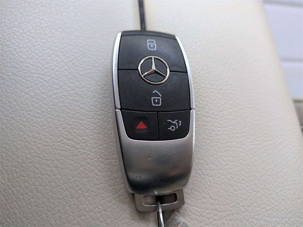 Used 2023 Mercedes-Benz GLS 450 4MATIC image 36