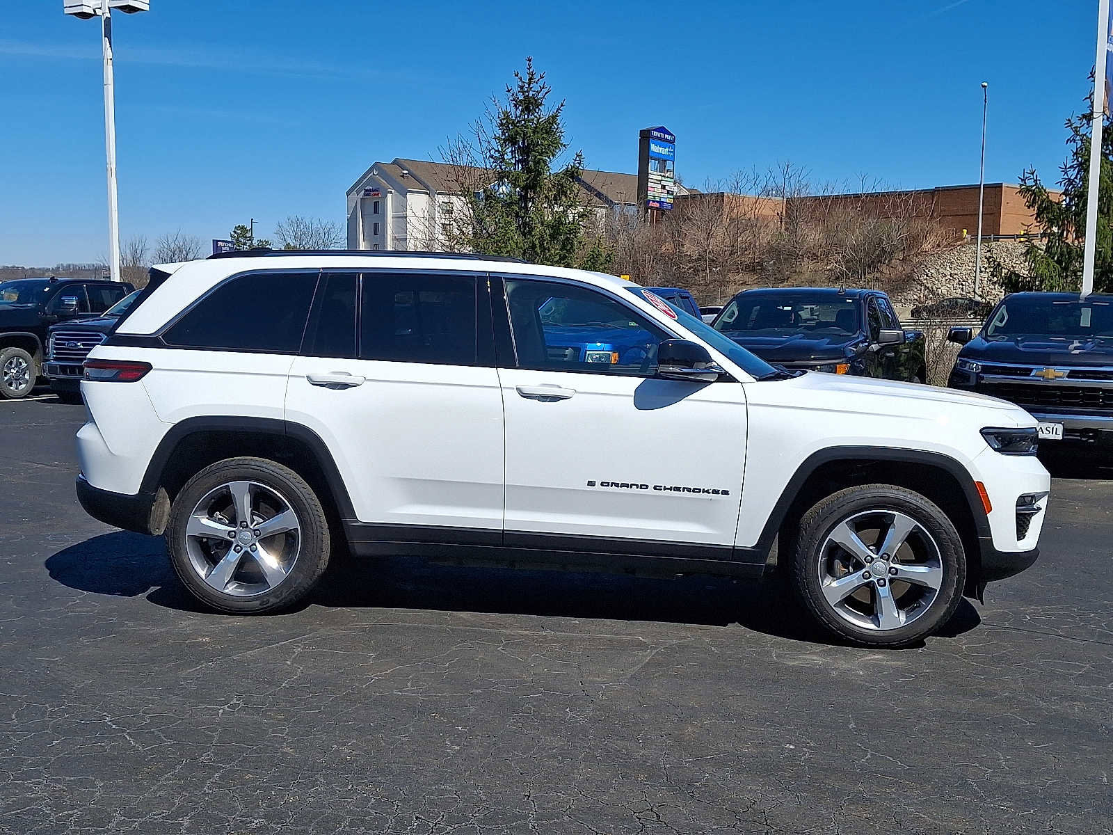 Used 2022 Jeep Grand Cherokee Limited 4xe image 7