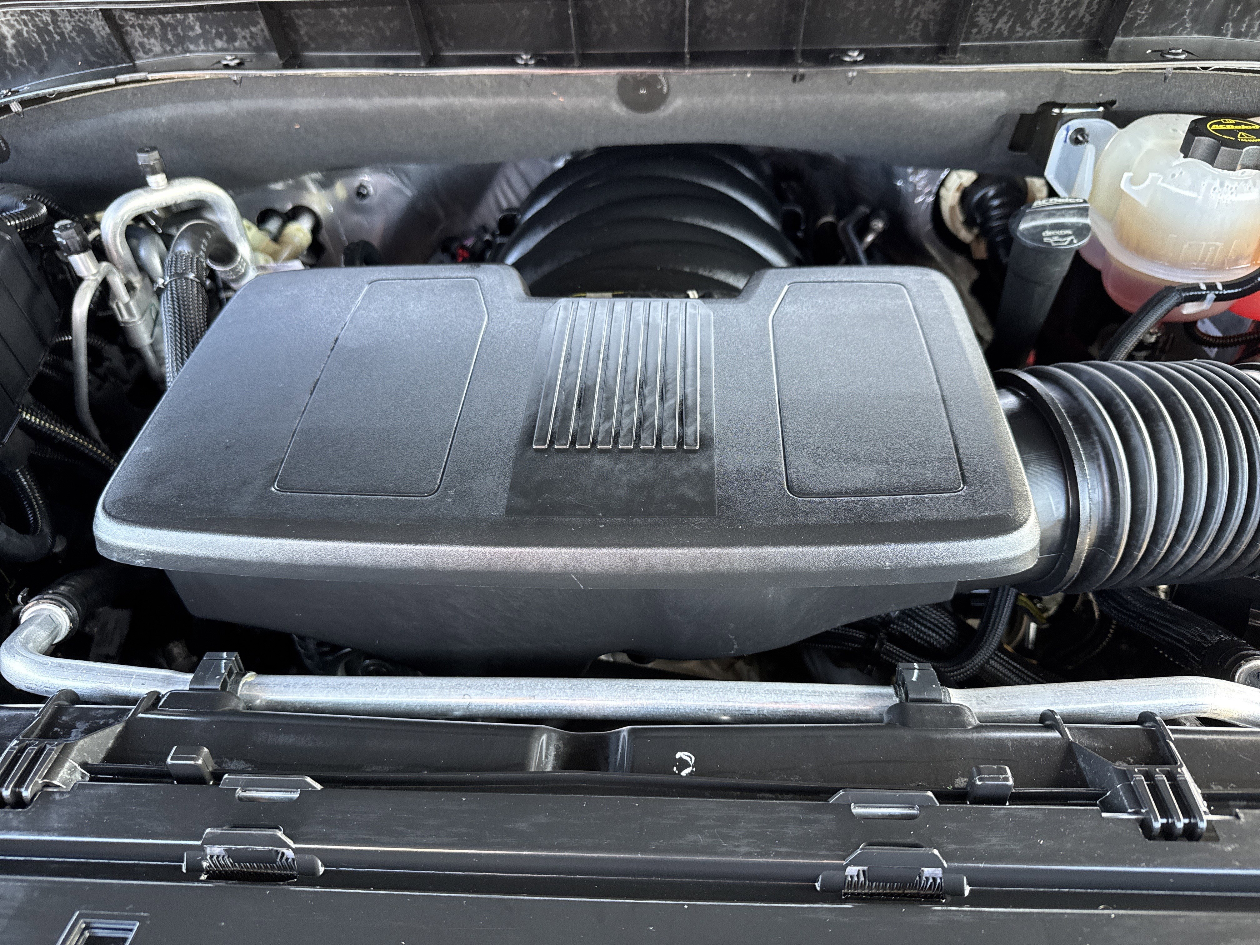 Used 2025 Chevrolet Suburban High Country w/ Sun And Tow Package image 34