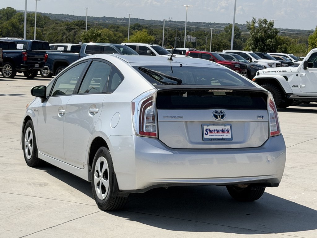 Used 2012 Toyota Prius Two FWD image 4