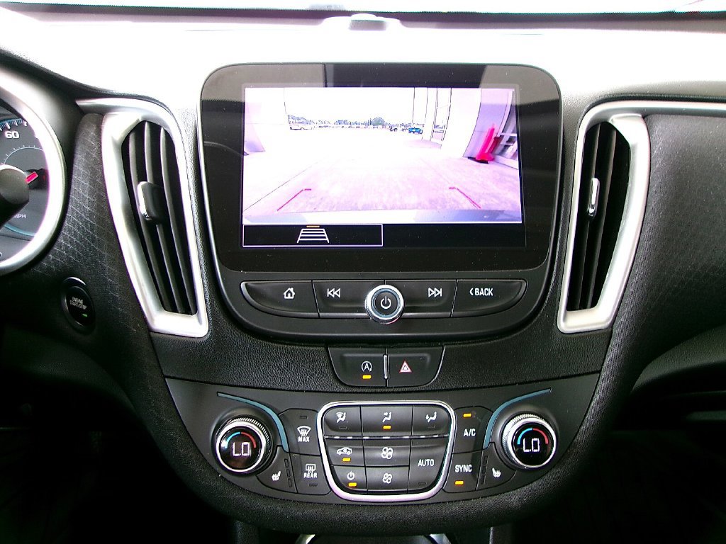 Used 2024 Chevrolet Malibu LT FWD image 15