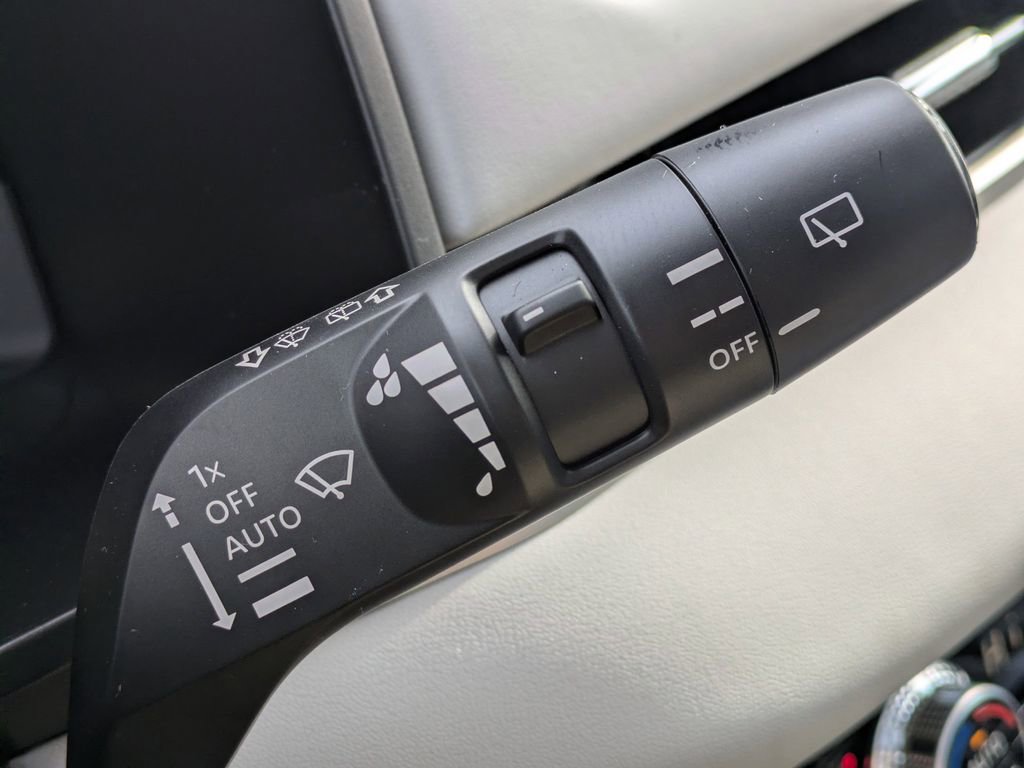 New 2026 Mitsubishi Outlander SE FWD image 30