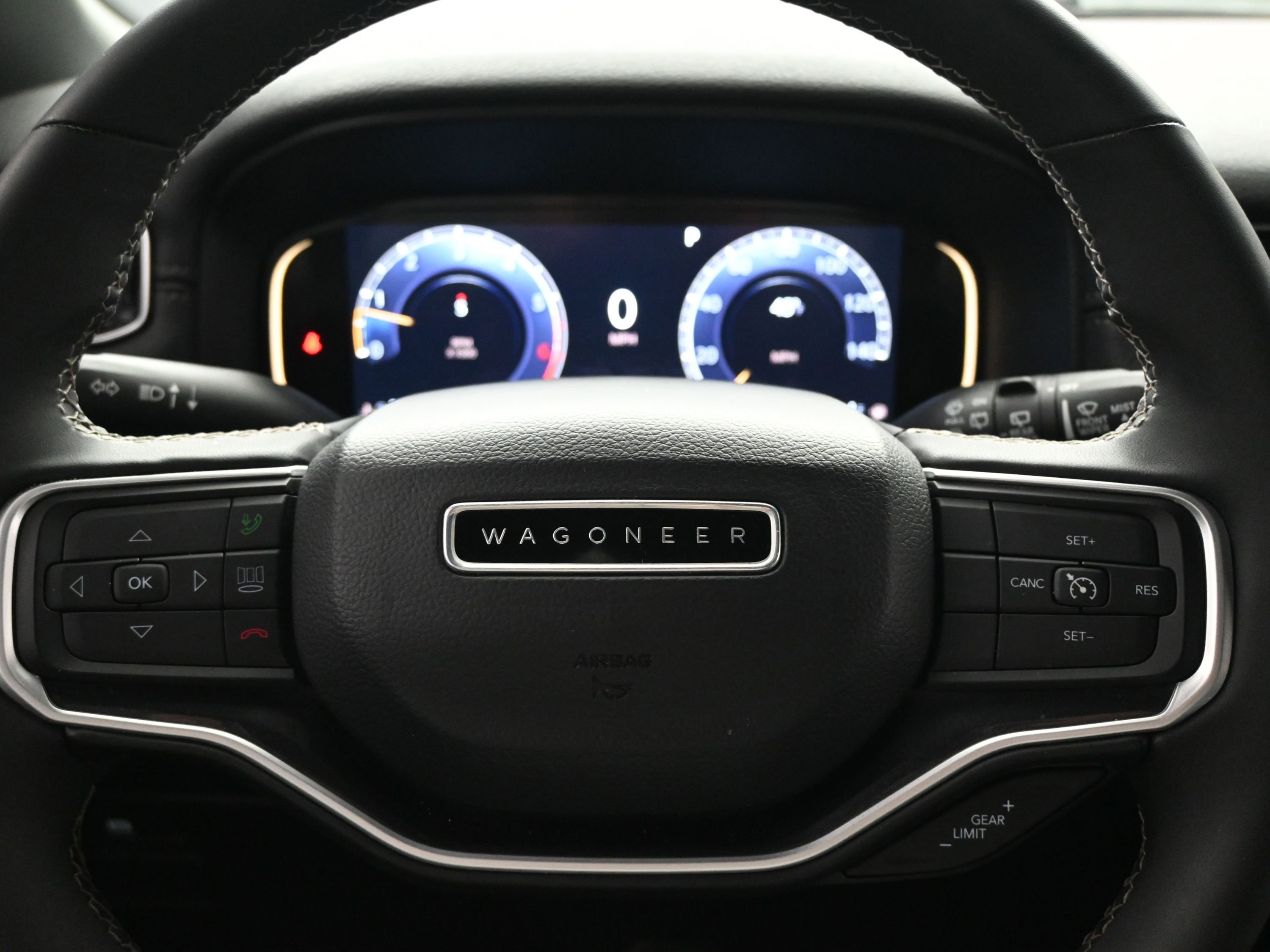 Used 2024 Jeep Wagoneer 2WD image 19