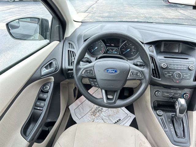 Used 2015 Ford Focus SE FWD image 19
