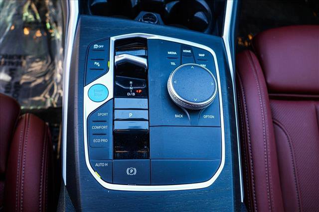 Used 2023 BMW i4 eDrive35 image 21