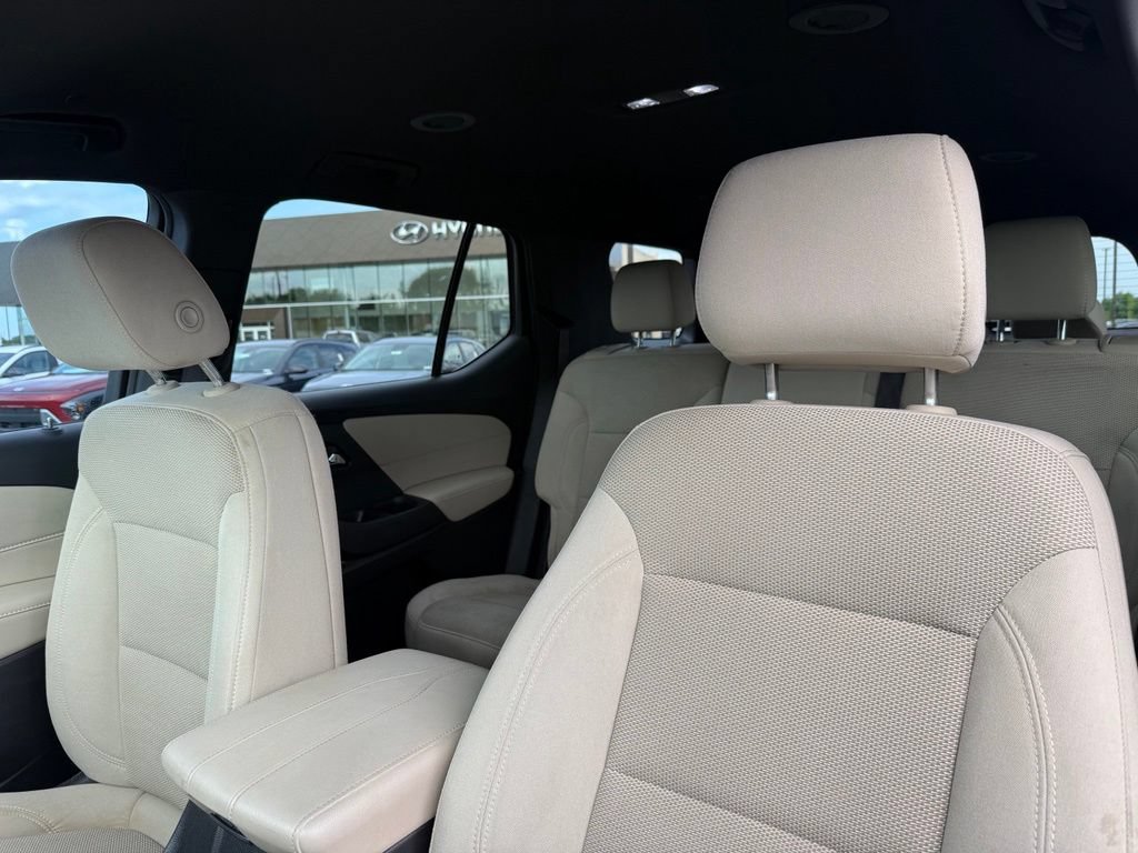 Used 2022 Chevrolet Traverse LS AWD/4WD image 22