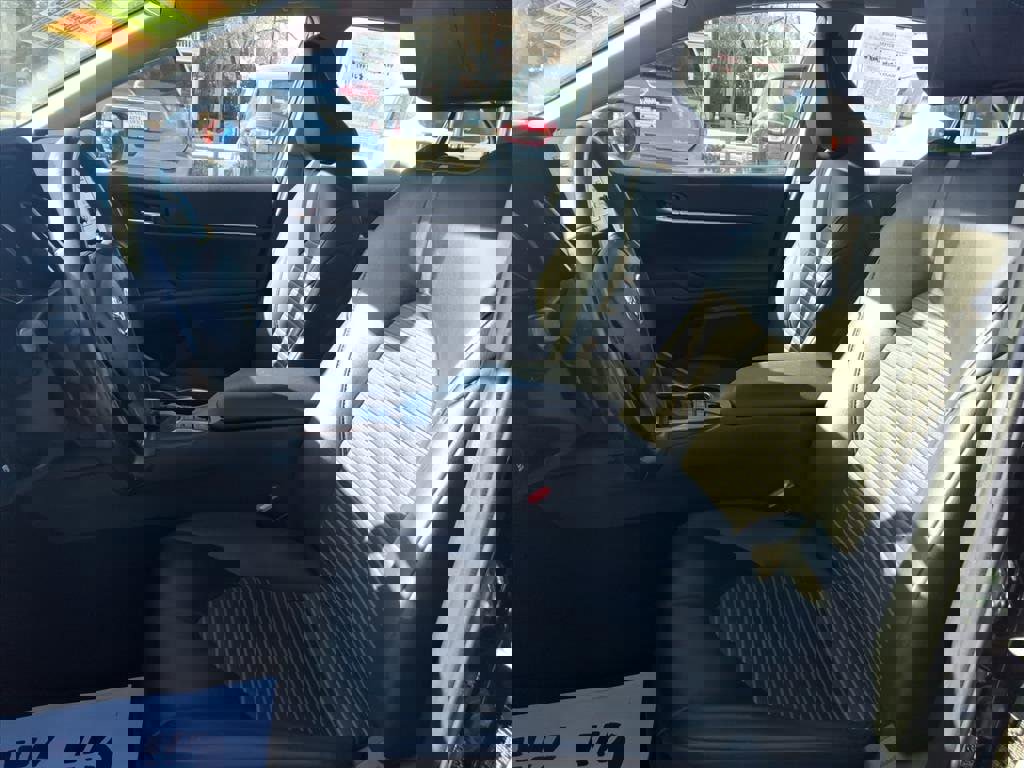 Used 2023 Toyota Camry SE image 17