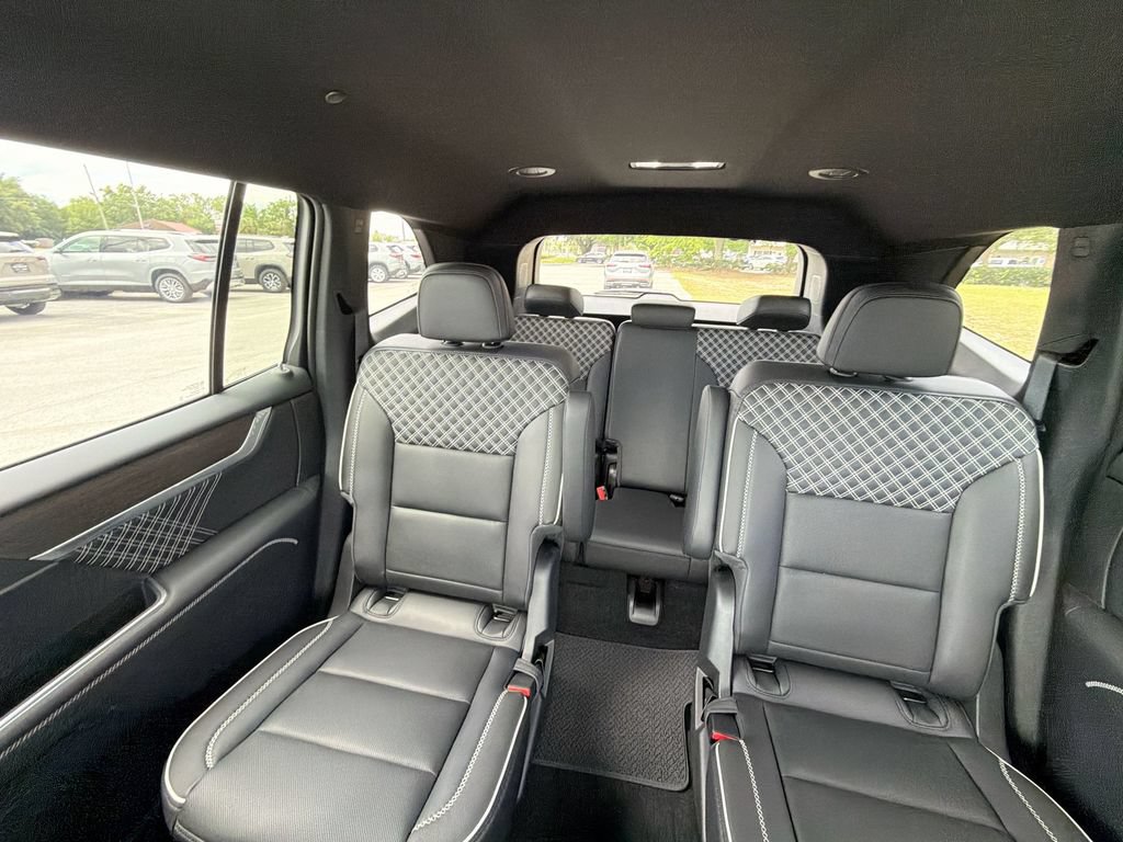 New 2026 GMC Acadia Denali FWD image 15