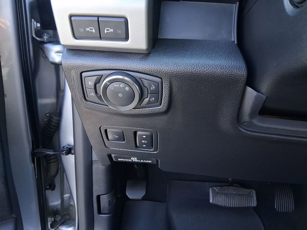 Used 2021 Ford F350 Lariat w/ Lariat Ultimate Package AWD/4WD image 15