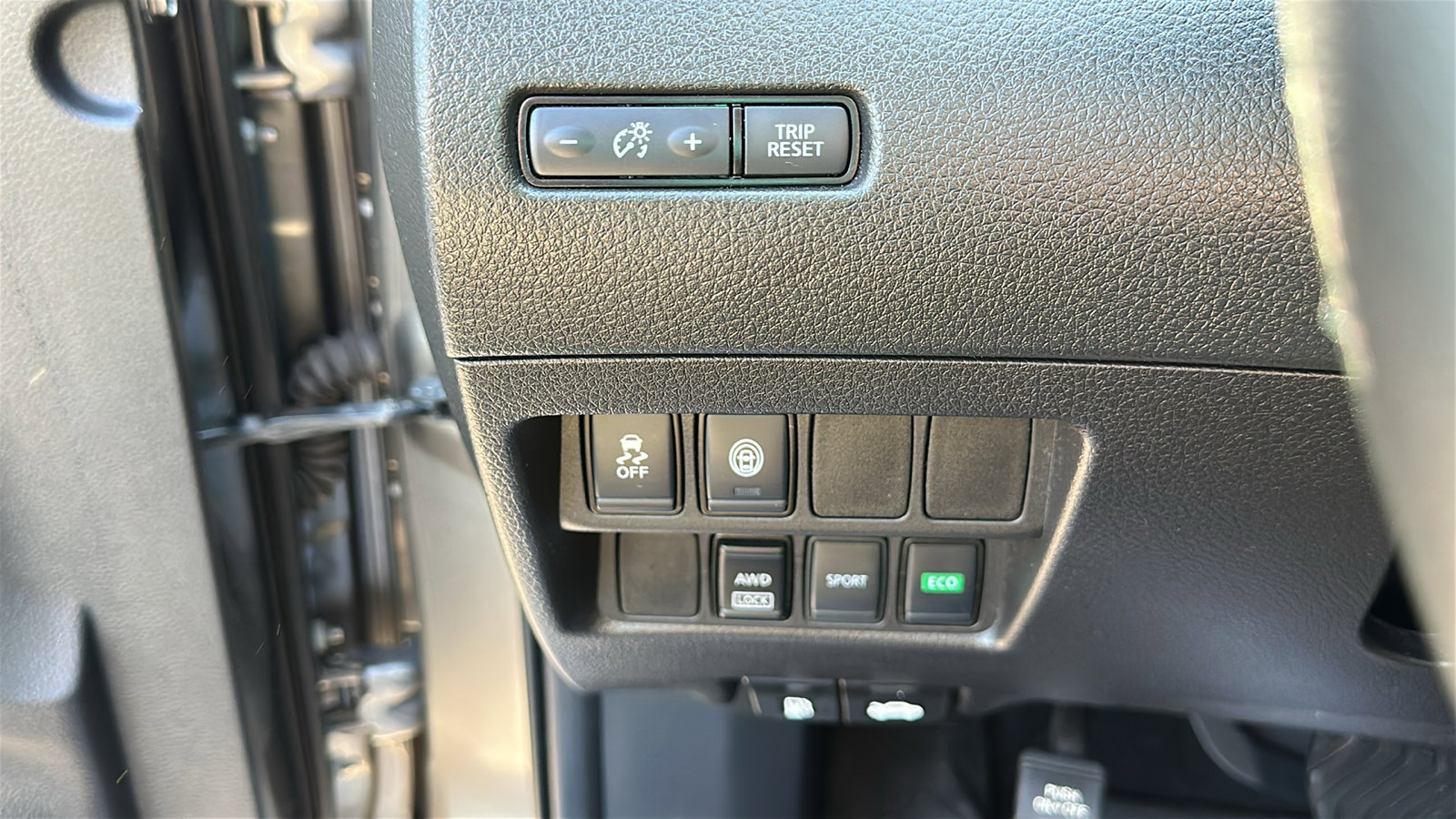 Used 2020 Nissan Rogue Sport S AWD/4WD image 14