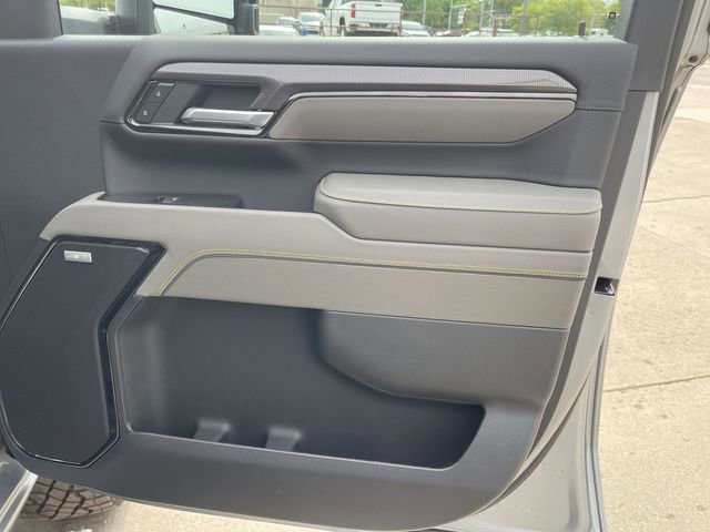 New 2026 Chevrolet Silverado 2500 ZR2 w/ LPO, Dark Essentials Package AWD/4WD image 16