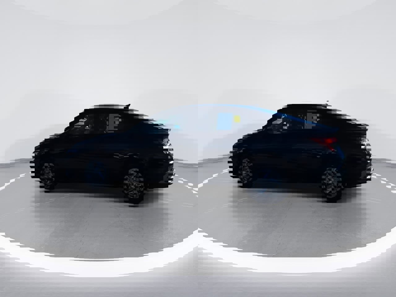 Used 2025 Hyundai Elantra SE image 4