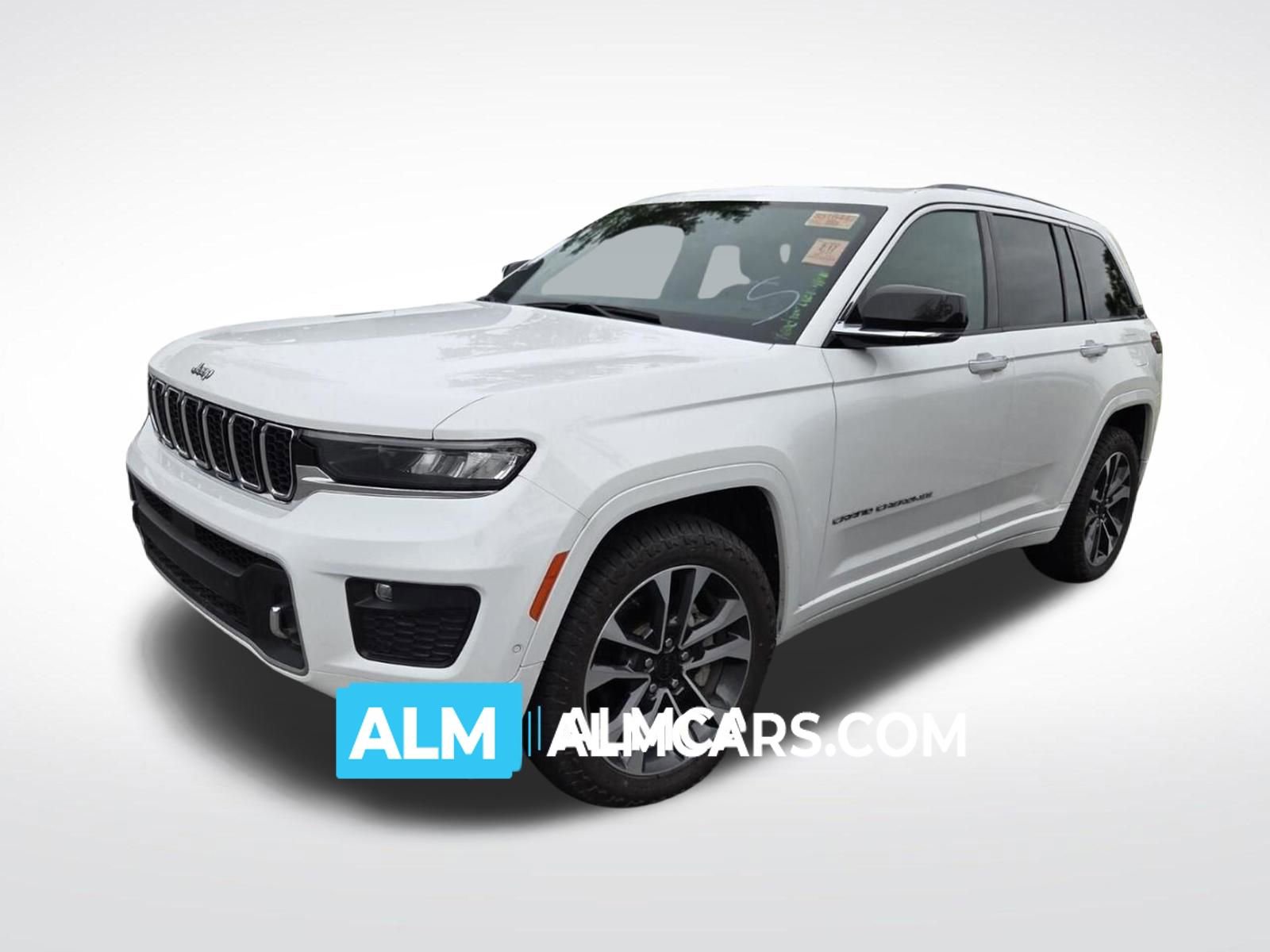 Used 2023 Jeep Grand Cherokee Overland AWD/4WD image 1