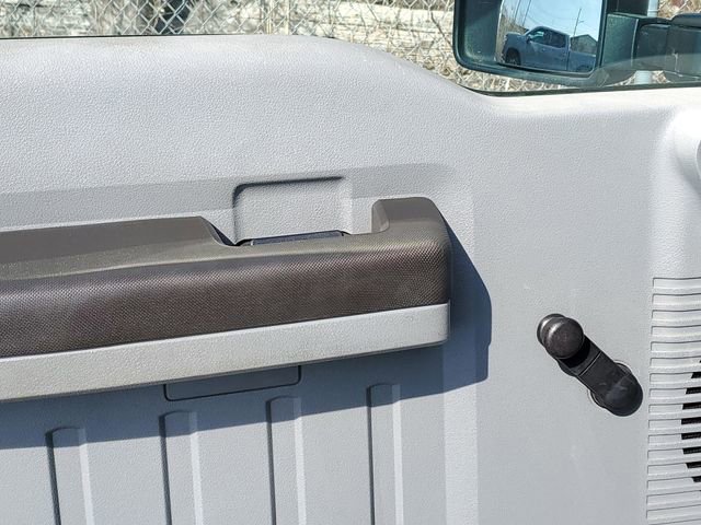 Used 2016 Ford F350 XL w/ Snow Plow Prep Package image 18