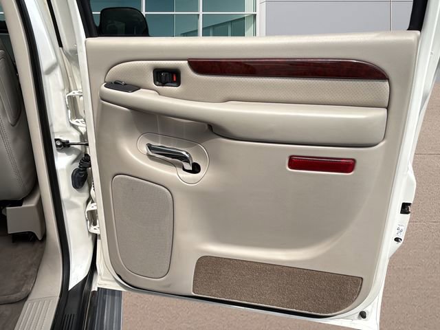 Used 2005 Cadillac Escalade EXT image 15