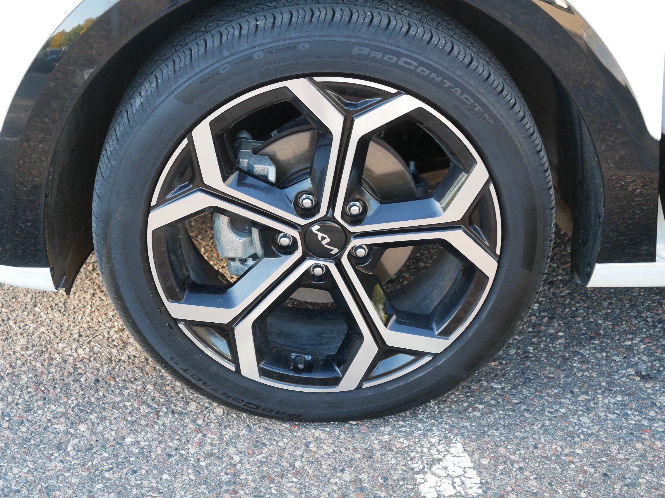 Certified 2023 Kia Niro EX Touring FWD image 15