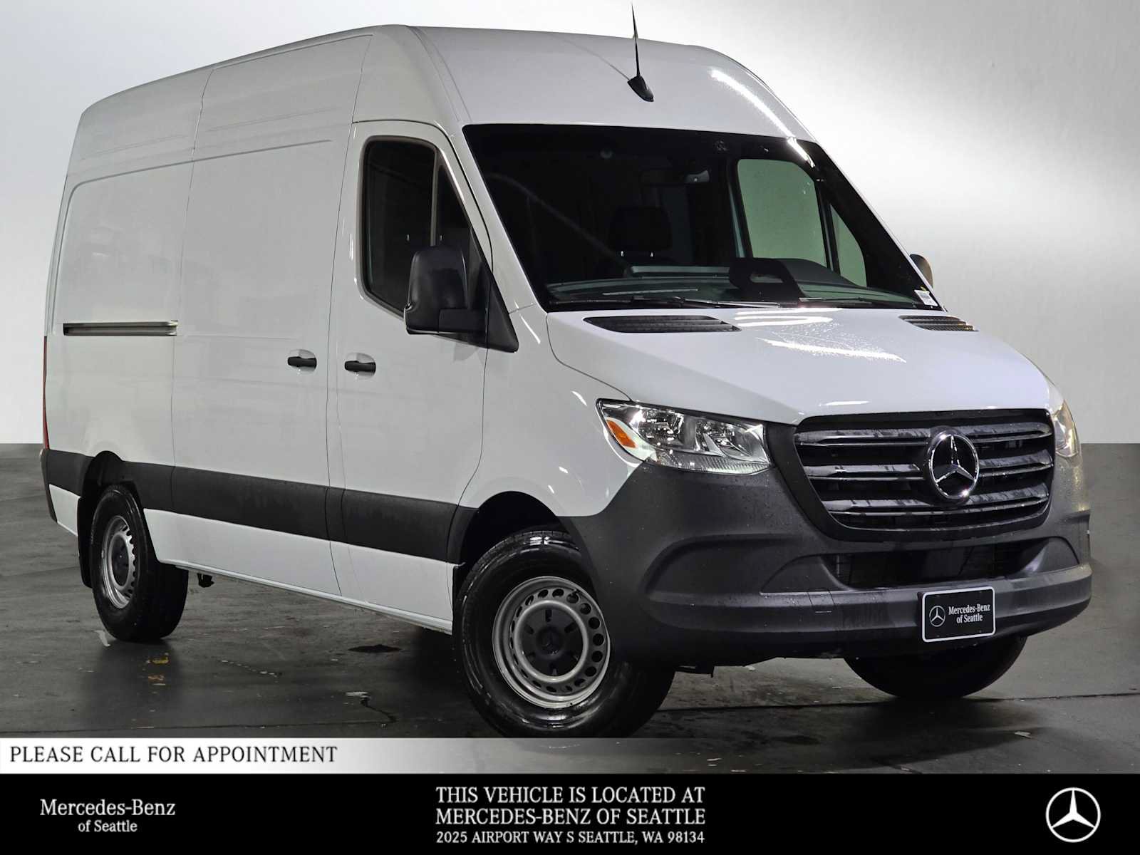 Used 2025 Mercedes-Benz Sprinter 2500 image 1