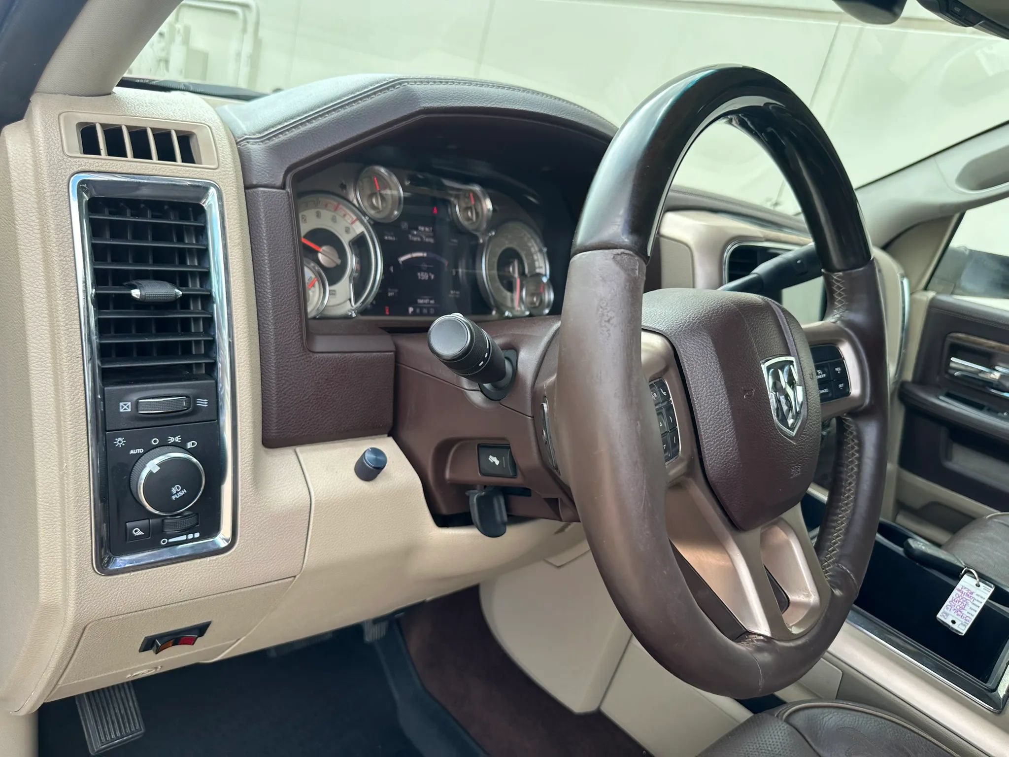 Used 2015 RAM 3500 Laramie Longhorn AWD/4WD image 35