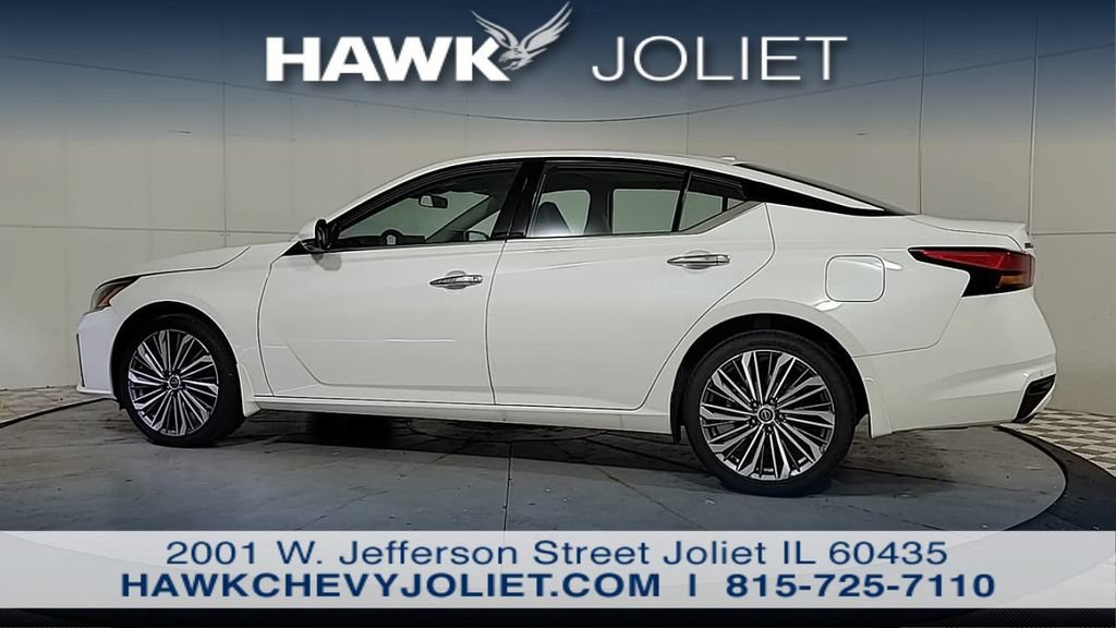 Used 2025 Nissan Altima 2.5 SL AWD/4WD image 5