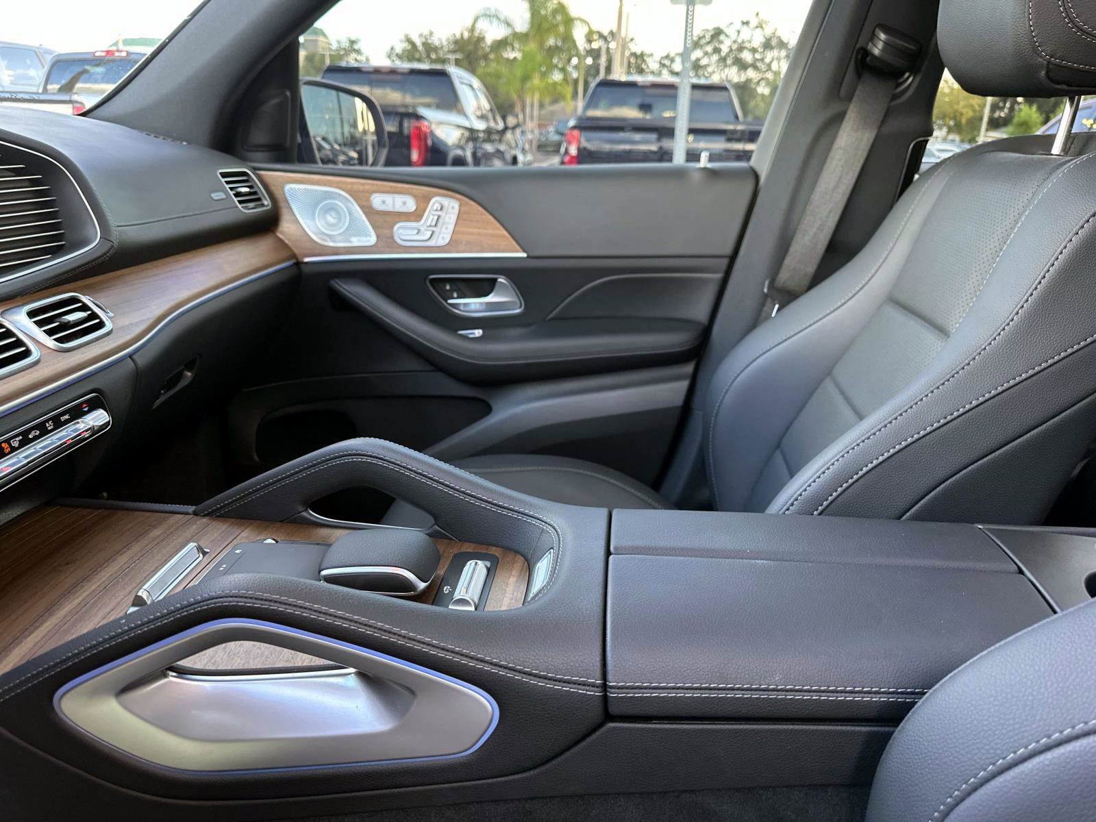 Certified 2025 Mercedes-Benz GLS 450 4MATIC image 23