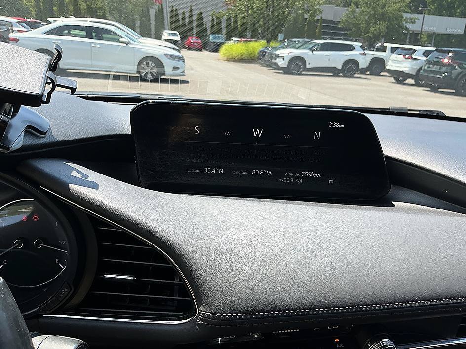 Used 2019 MAZDA MAZDA3 Hatchback FWD image 17