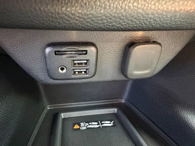 Used 2022 Chevrolet Traverse RS FWD image 21