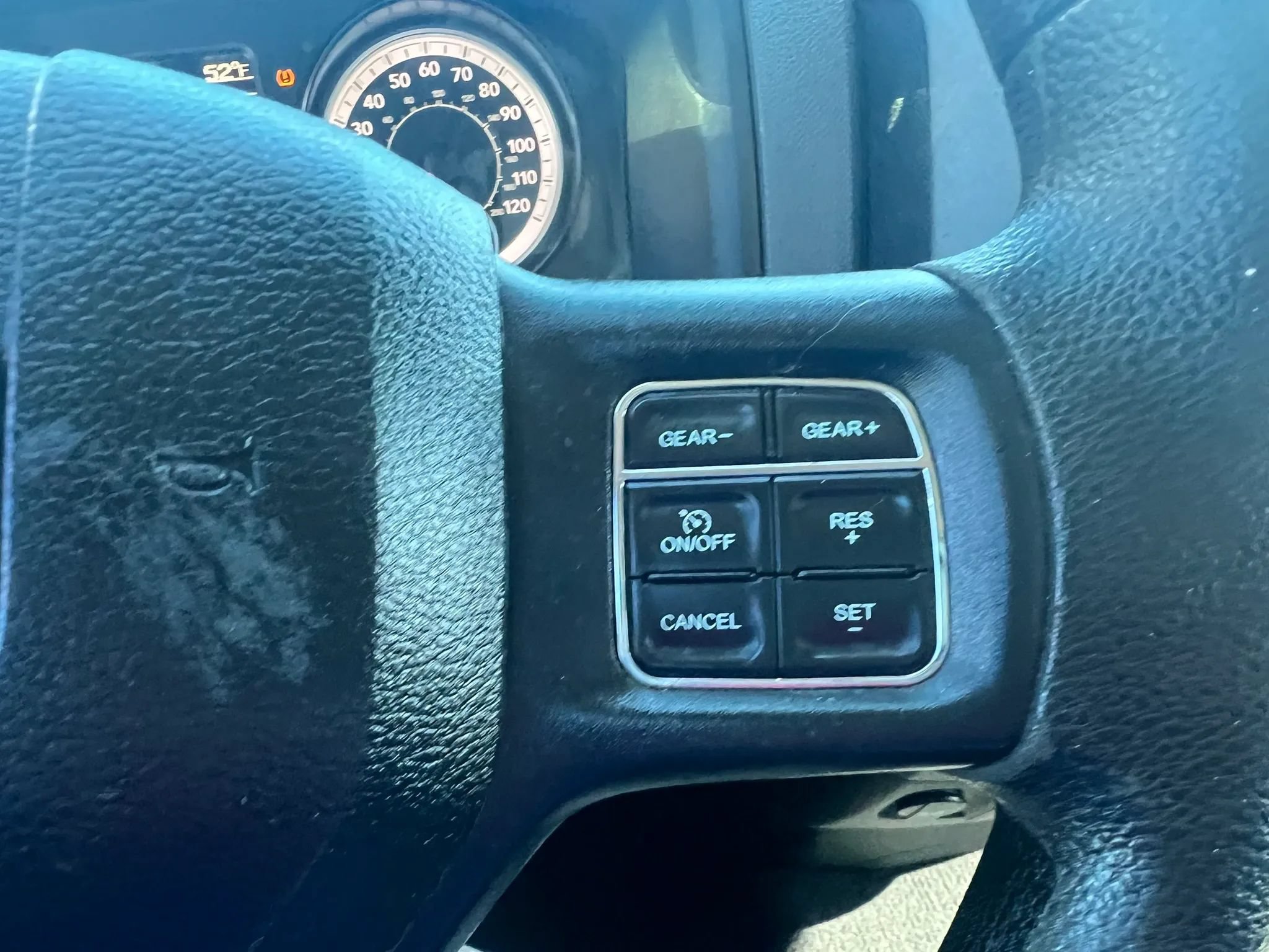 Used 2017 RAM 1500 Express AWD/4WD image 19