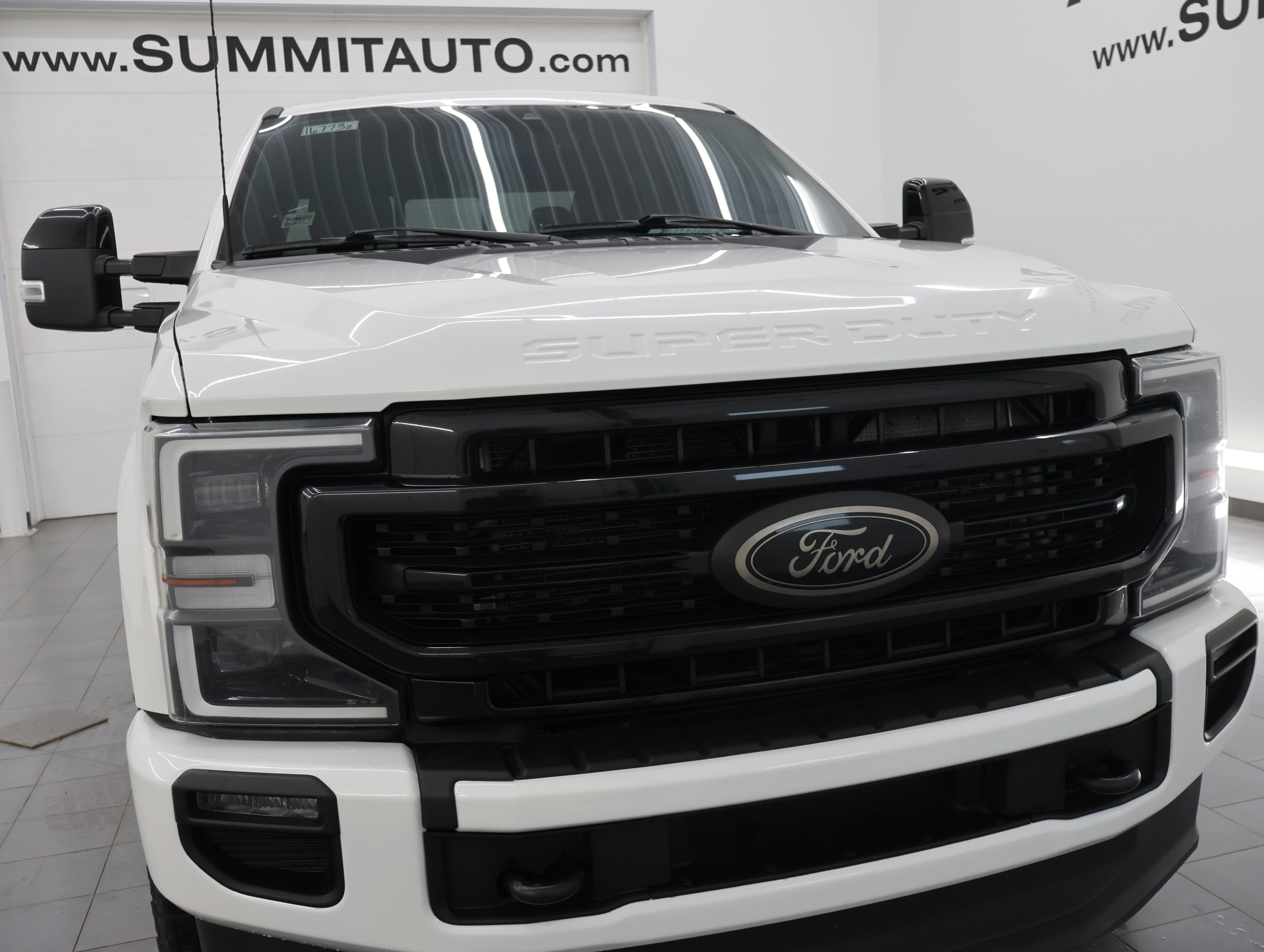 Used 2022 Ford F350 Lariat w/ Black Appearance Package AWD/4WD image 19