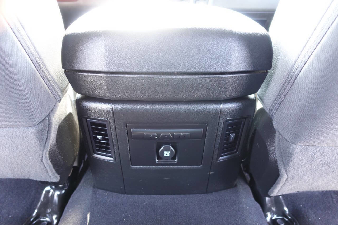 Used 2022 RAM 1500 Classic SLT w/ Electronics Convenience Group image 42