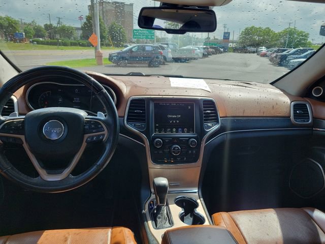 Used 2016 Jeep Grand Cherokee Summit w/ Platinum Series Group AWD/4WD image 10