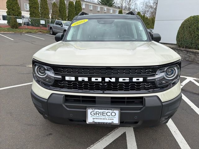 Used 2025 Ford Bronco Sport Outer Banks w/ Outer Banks Tech Package+ AWD/4WD image 2
