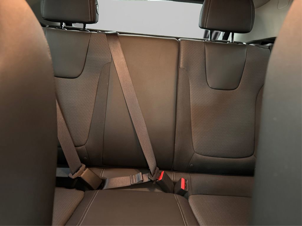 Used 2023 Buick Encore GX Preferred w/ Cold Weather Comfort Package image 19