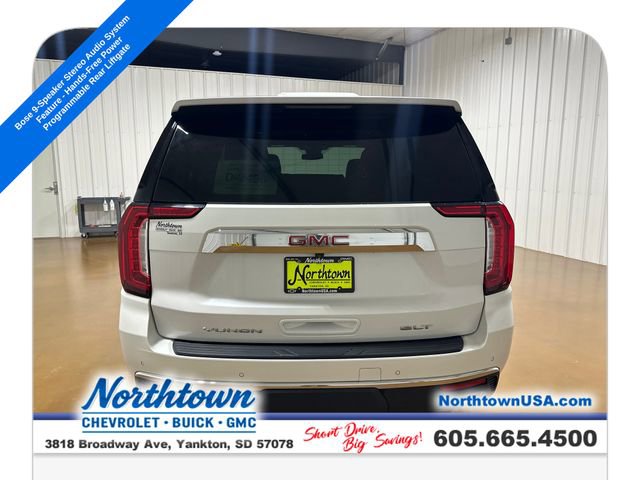 Used 2023 GMC Yukon SLT w/ SLT Premium Package AWD/4WD image 4