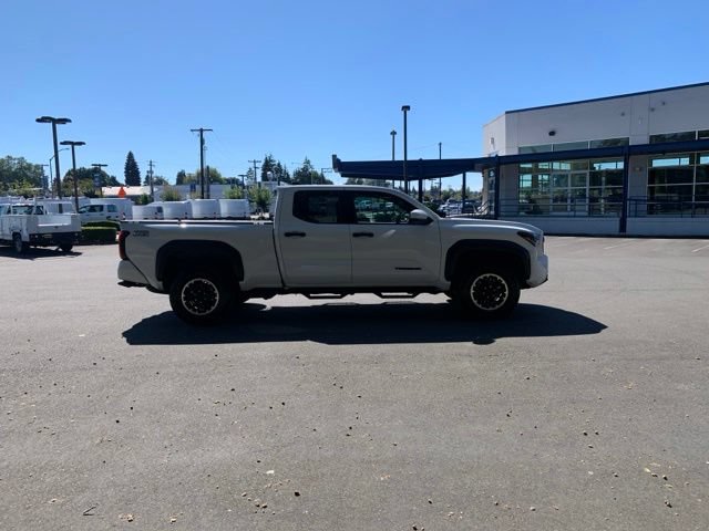 Used 2024 Toyota Tacoma TRD Off-Road AWD/4WD image 7