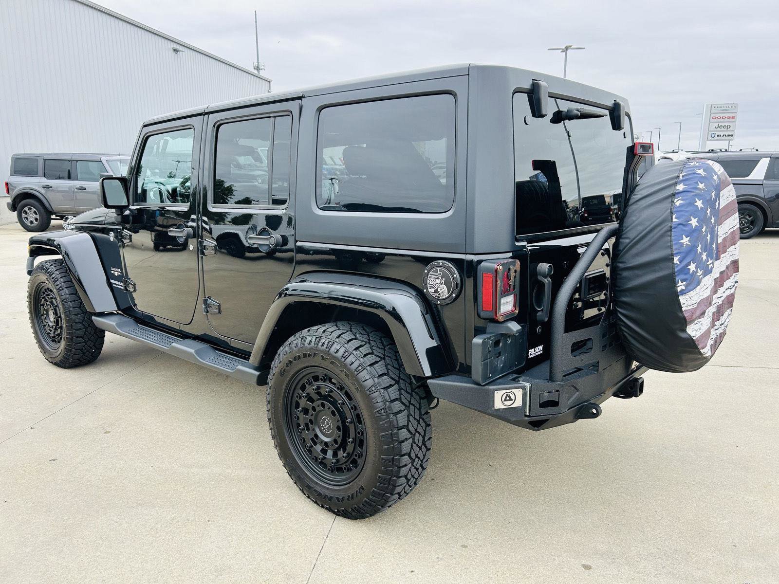 Used 2016 Jeep Wrangler Unlimited Sahara w/ Max Tow Package AWD/4WD image 29