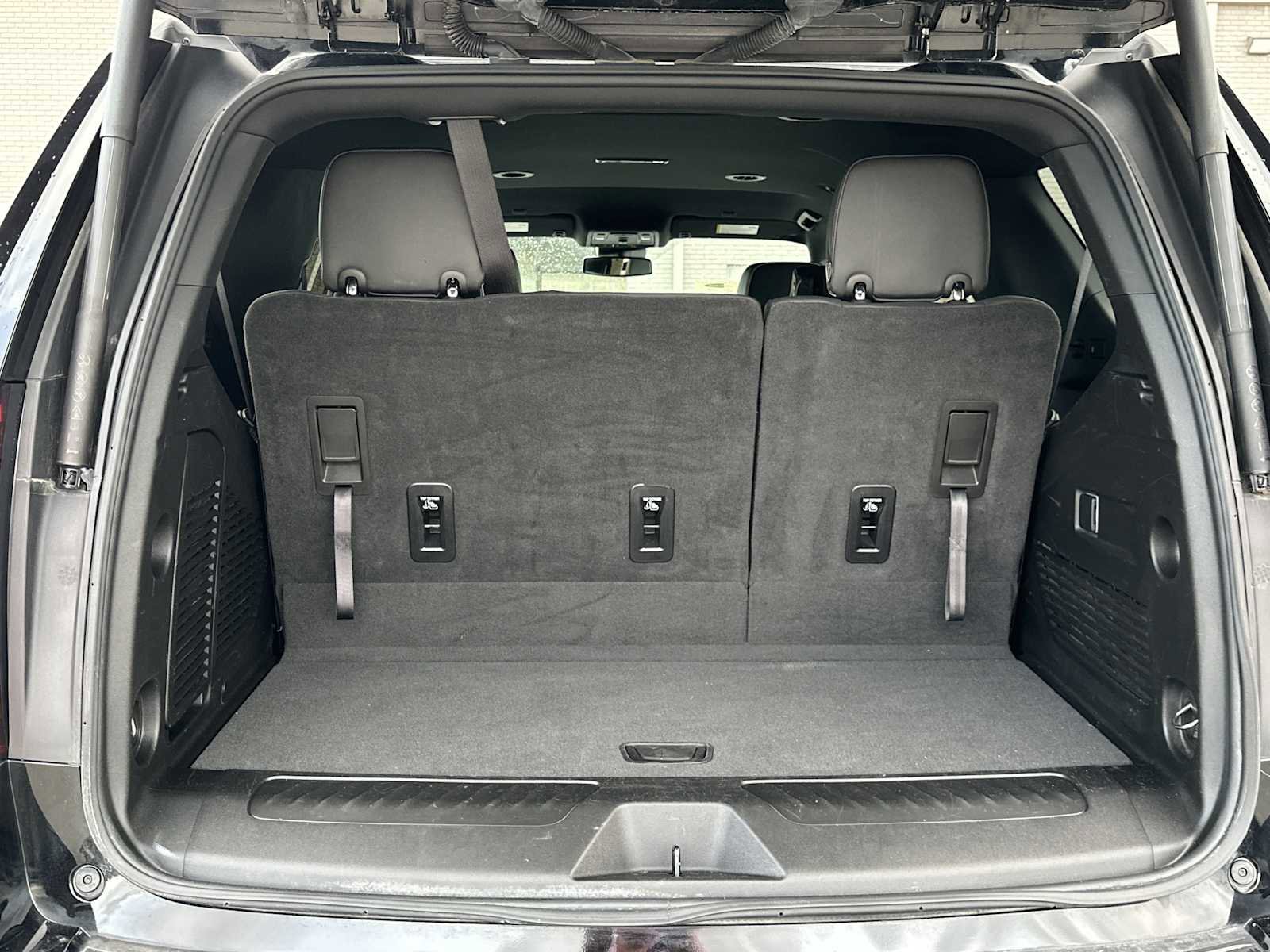 Used 2024 GMC Yukon SLT image 27