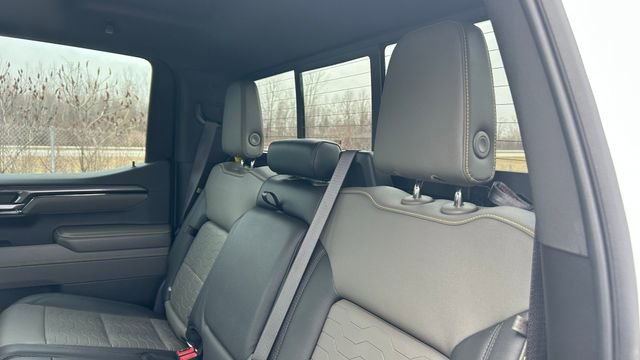 Used 2023 Chevrolet Silverado 1500 ZR2 w/ Technology Package image 36