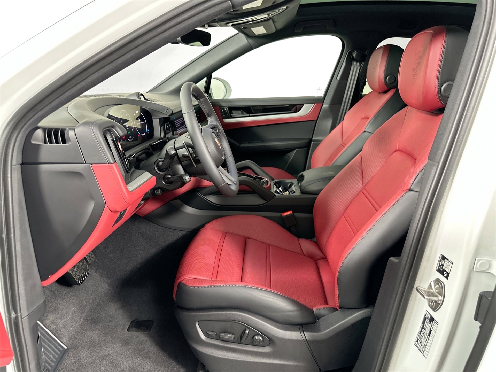New 2026 Porsche Cayenne E-Hybrid Coupe image 5