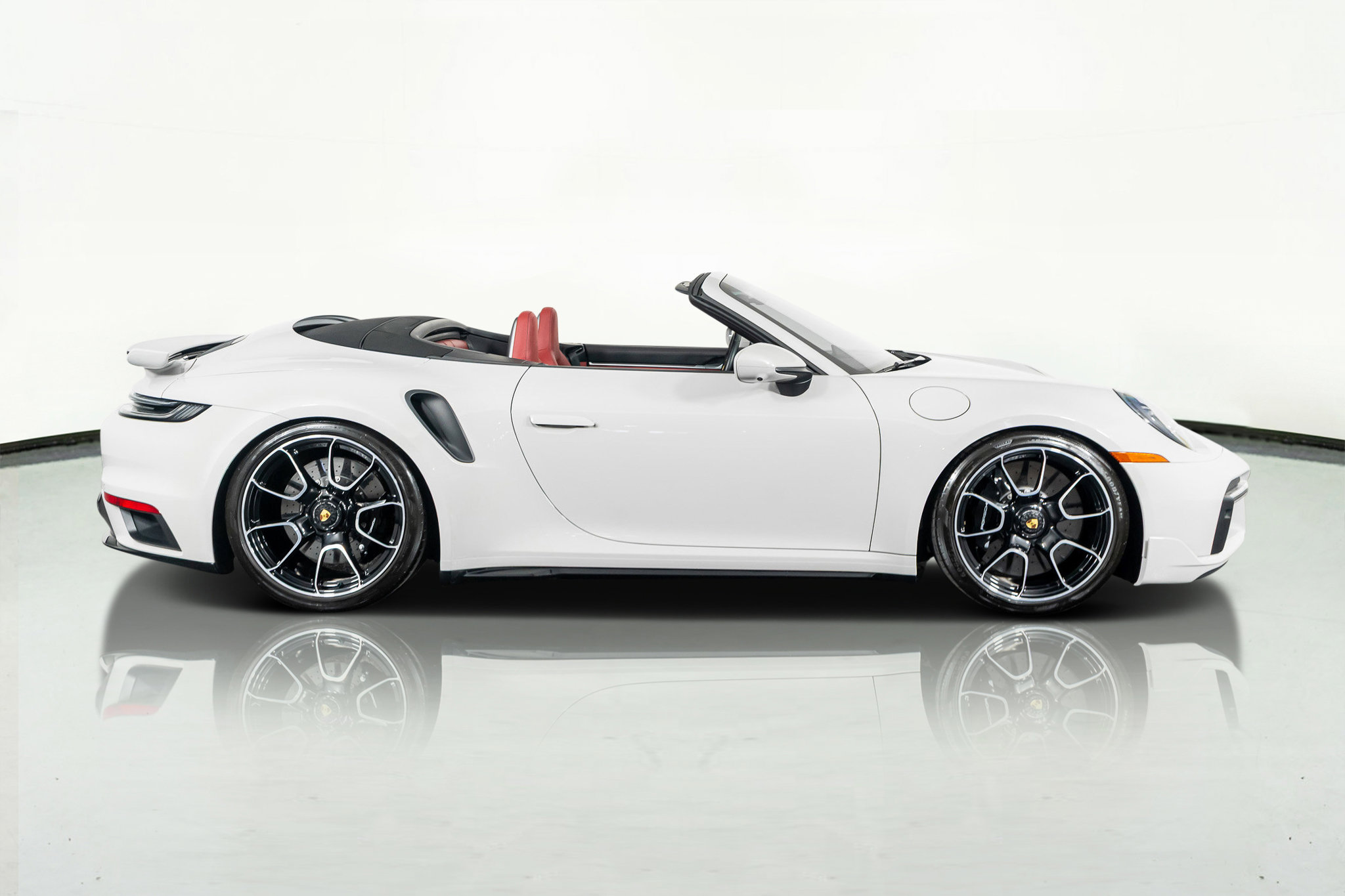 Used 2024 Porsche 911 Turbo S image 6