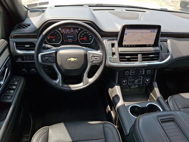 Used 2021 Chevrolet Suburban Premier AWD/4WD image 13