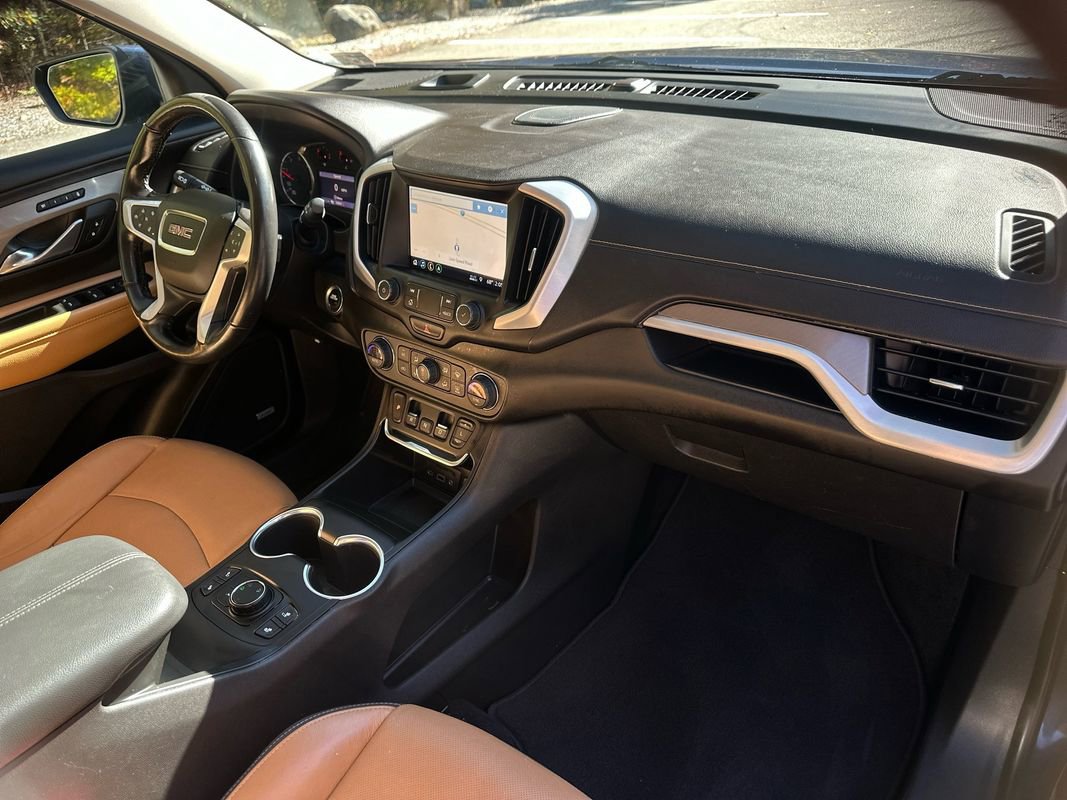 Used 2019 GMC Terrain SLT w/ Infotainment Package II image 17