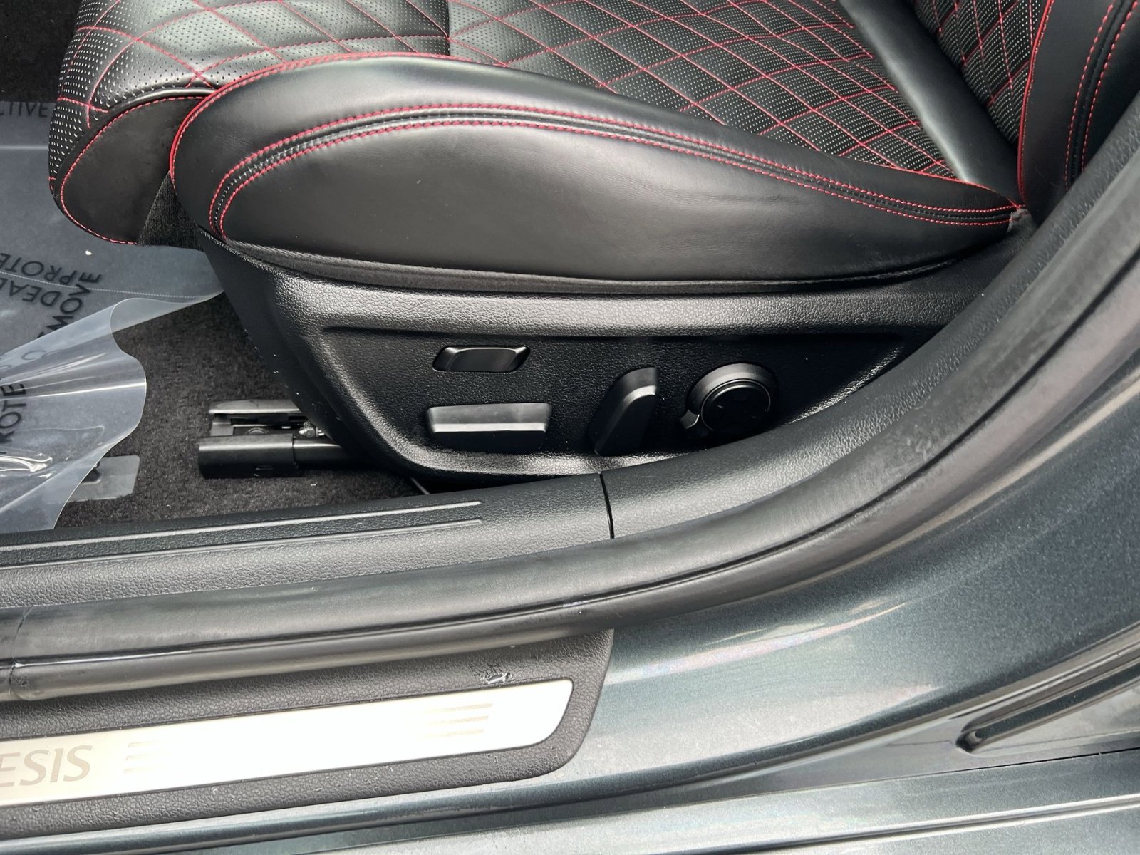 Used 2023 Genesis G70 3.3T w/ Sport Prestige Package image 14