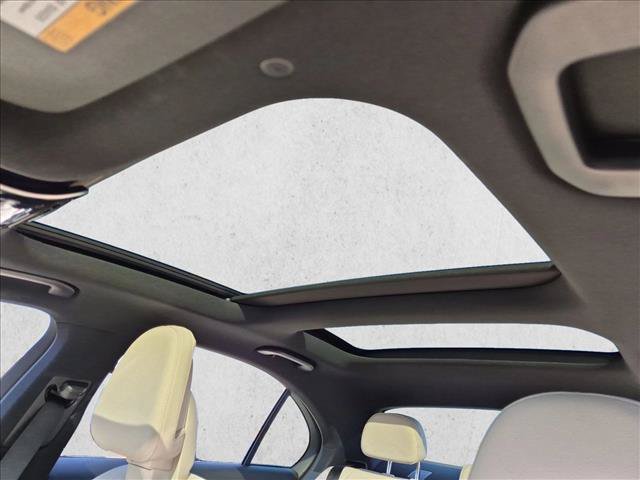 Used 2022 Mercedes-Benz C 300 Sedan image 15
