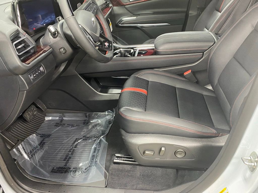 New 2026 Chevrolet Traverse RS w/ LPO, Floor Liner Package AWD/4WD image 20